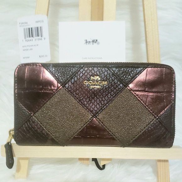 COACH Exotic Patchwork Accordion Zip Wallet NWT - Picture 3 of 11